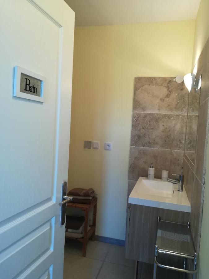 Au Pays Du Ventoux Bed & Breakfast Le Thor Exterior photo